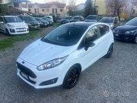Usata Ford Fiesta 95 CV (69 kW) 2017 Bianco Berlina