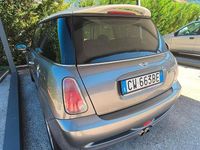 Usata Mini Cooper S 170 CV (125 kW) 2005 Grigio Utilitaria
