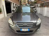 Usata Kia Ceed EX 109 CV (80 kW) 2008 Grigio Utilitaria