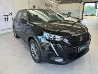 Usata Peugeot 2008 Active 110 CV (80 kW) 2021 Nero SUV