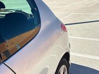 Usata Peugeot 206 68 CV (50 kW) 2002 Grigio Berlina
