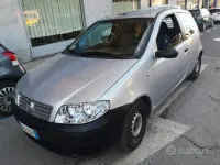 Usata Fiat Punto 69 CV (50 kW) 2009 Grigio Utilitaria