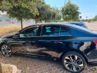Usata Renault Mégane IV 131 CV (96 kW) 2017 Nero Berlina
