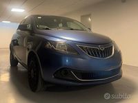 Usata Lancia Ypsilon S 69 CV (50 kW) 2022 Blu Utilitaria
