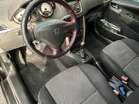 Usata Peugeot 207 70 CV (51 kW) 2009 Utilitaria