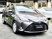 Usata Toyota Yaris Hybrid Business Edition 92 CV (67 kW) 2020 Grigio Berlina
