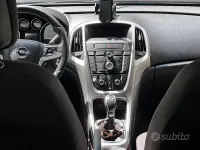 Usata Opel Astra 101 CV (74 kW) 2010 Grigio Berlina