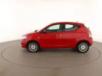 Usata Lancia Ypsilon Silver 70 CV (51 kW) 2015 Rosso Utilitaria