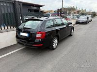 Usata Skoda Octavia 105 CV (77 kW) 2015 Nero Utilitaria