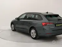 Usata Skoda Octavia Executive 116 CV (85 kW) 2022 Grigio Station wagon