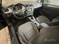 Second-hand VW Golf VII 105 CP (77 kW) 2015 Albastru Berlinǎ