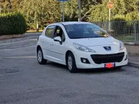 Usata Peugeot 207 73 CV (53 kW) 2013 Berlina
