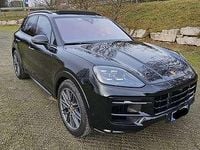 Usata Porsche Cayenne 470 CV (345 kW) 2023 Nero SUV