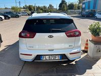 Usata Kia Niro Style 104 CV (76 kW) 2018 Bianco SUV