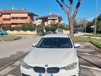 Begagnad BMW 318 Sport Line 143 HK (105 kW) 2013 Vit Kombi