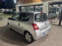 Usata Renault Twingo Dynamique 75 CV (55 kW) 2011 Gray Utilitaria