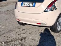 Usata Lancia Ypsilon Gold 69 CV (50 kW) 2019 Marrone Utilitaria