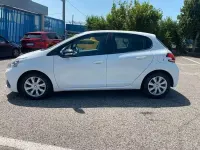 Usata Peugeot 208 75 CV (55 kW) 2016 Bianco Utilitaria