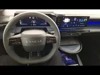 Usata Lancia Ypsilon 101 CV (74 kW) 2025 Blu scuro Utilitaria