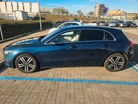 Usata Mercedes A180 136 CV (100 kW) 2022 Blu Berlina