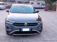 Usata VW T-Roc Life 110 CV (80 kW) 2023 Grigio SUV