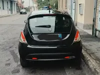 Usata Lancia Ypsilon 69 CV (50 kW) 2016 Nero Utilitaria