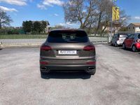 Usata Porsche Cayenne 250 CV (183 kW) 2015 Bronzo SUV