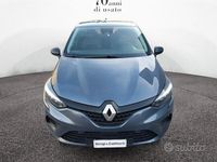 Używany Renault Clio V Life 91 KM (66 kW) 2022 Szary Sedan/Limuzyna