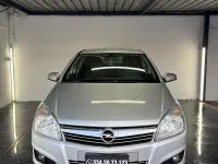 Usata Opel Astra Enjoy 88 CV (64 kW) 2009 Grigio Berlina