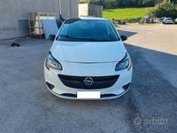 Usata Opel Corsa 90 CV (66 kW) 2017 Bianco Berlina
