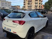 Usata Alfa Romeo Giulietta 105 CV (77 kW) 2012 Bianco Utilitaria