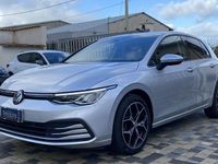 Usata VW Golf VIII Life 116 CV (85 kW) 2021 Argento Berlina