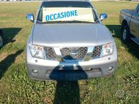 Usata Nissan Navara 190 CV (139 kW) 2005 Grigio Pick-up