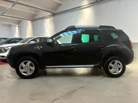 Usata Dacia Duster Lauréate 110 CV (80 kW) 2012 Nero SUV