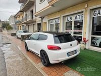 Usado VW Scirocco 122 CV (89 kW) 2010 Blanco Coupe