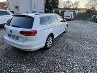 Usata VW Passat Business 120 CV (88 kW) 2018 Bianco Station wagon