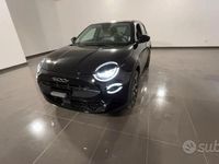 Nuova Fiat 600 La Prima 100 CV (73 kW) 2025 Nero SUV