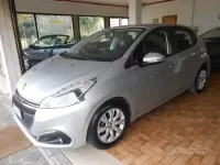 Usata Peugeot 208 75 CV (55 kW) 2017 Grigio Utilitaria