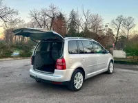 Usata VW Touran Highline 140 CV (102 kW) 2010 Argento Monovolume
