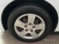 Begagnad Kia Venga Active 90 HK (66 kW) 2019 Vit Halvkombi