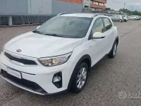 Usata Kia Stonic Style 110 CV (80 kW) 2018 Bianco SUV