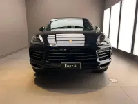 Usata Porsche Cayenne 340 CV (250 kW) 2021 Blu moonlight SUV