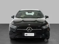 Usata Mercedes A180 Advanced 116 CV (85 kW) 2023 Nero metallizzato Berlina