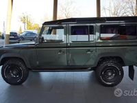 Usata Land Rover Defender S 122 CV (89 kW) 2005 Verde SUV