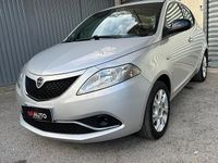 Usata Lancia Ypsilon Gold 69 CV (50 kW) 2016 Grigio Utilitaria