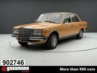 Usata Mercedes 300 80 CV (58 kW) 1977 Arancione Berlina