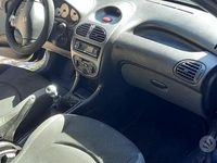 Usata Peugeot 206 75 CV (55 kW) 2008 Nero Utilitaria