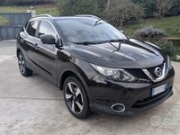 Usata Nissan Qashqai N-Connecta 110 CV (80 kW) 2017 Nero SUV
