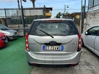 Usata Mahindra XUV500 140 CV (102 kW) 2014 Grigio SUV