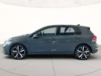 Usata VW Golf VIII Edition 204 CV (150 kW) 2025 Dolphin grey metallizzato Berlina
